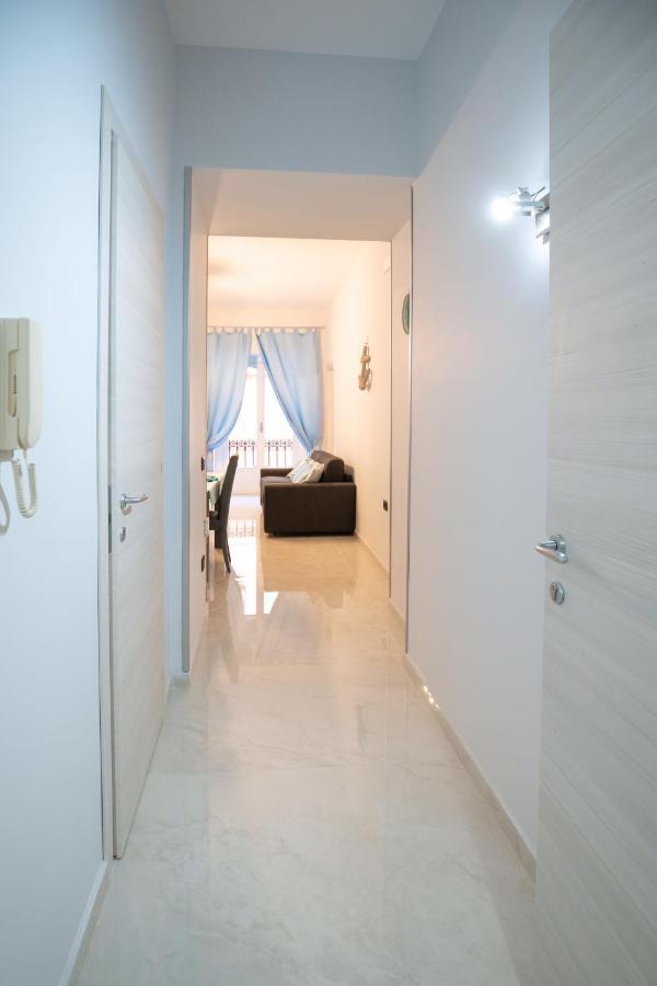 Apartamento New In!Amalie At Santa Lucia Nápoles Exterior foto